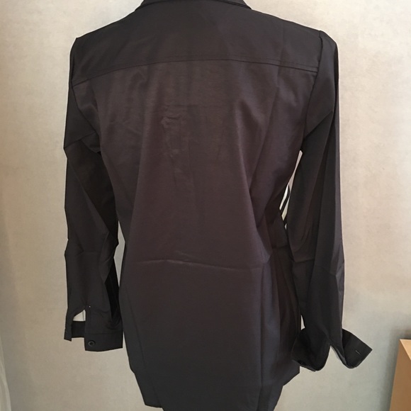 Shirt with black and white design. - Picture 2 of 5